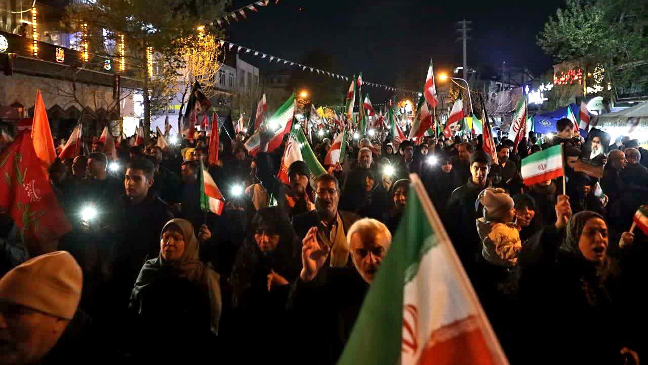 حضور خردسالان و نوجوانان در قیام سی‌وهشتم