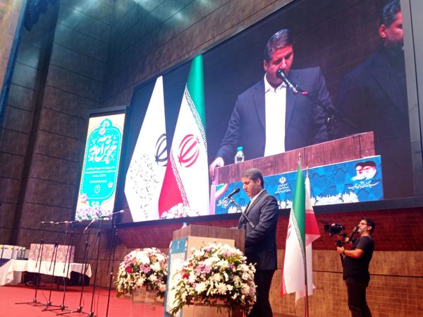 معلم قلب تپنده پایتخت دانایی