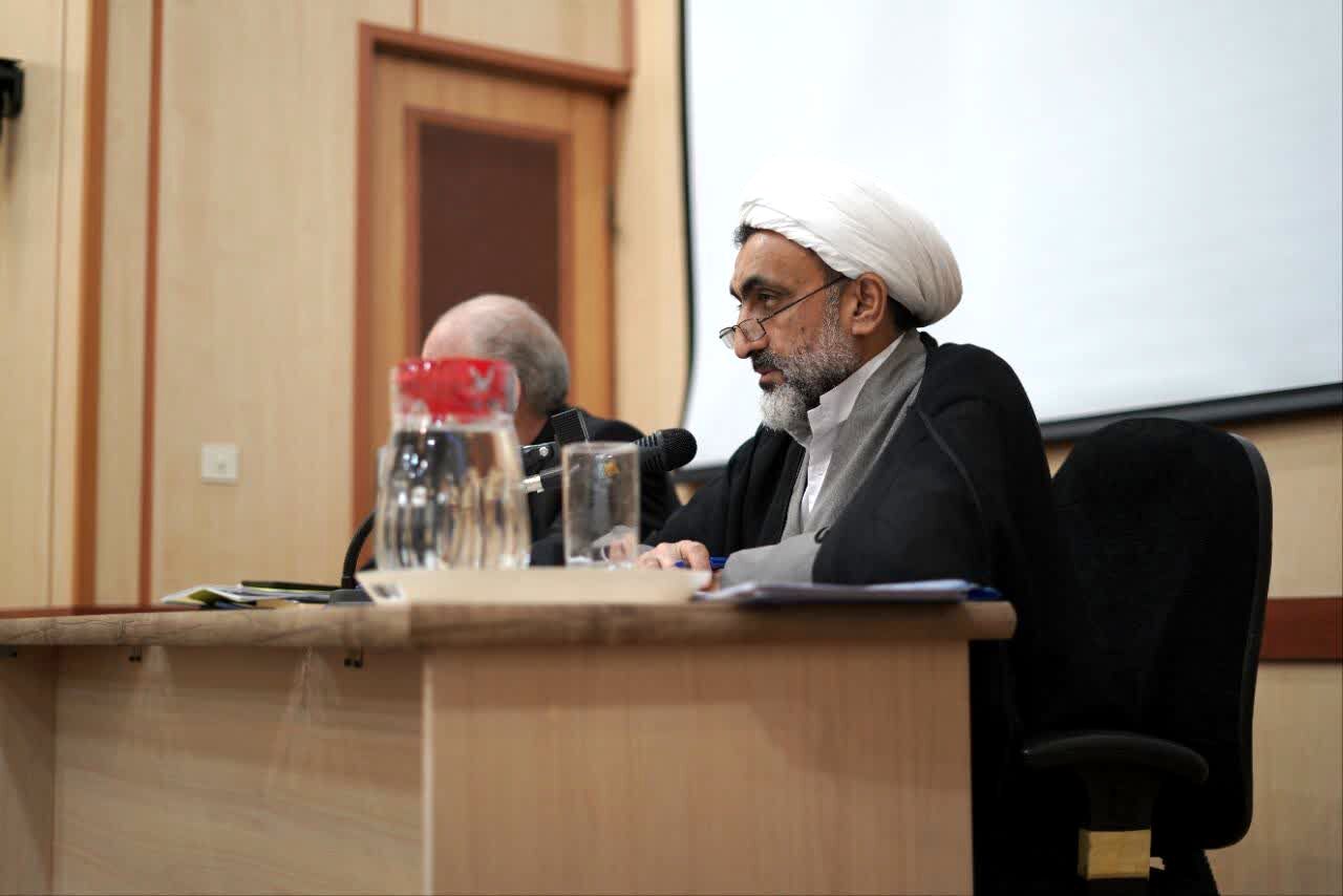 تشییع عزتمندانه رهبر شهید انقلاب نویدبخش خوانشی نو از جایگاه قم در جهان اسلام خواهد بود