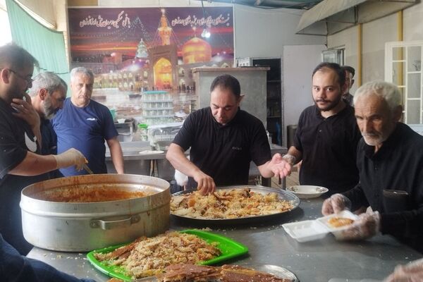 خادمان کوچک، قلبی به وسعت دریا؛ موکب‌هایی که مشهد را زنده نگه داشته‌اند