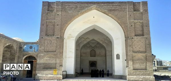 تربت‌ حیدریه؛ تلاقی تاریخ، طبیعت و عطر زعفران