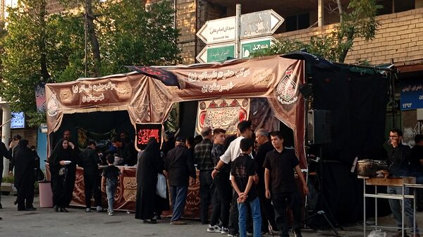 از کوچه تا خیابان، شهر بن غرق در عزای حسین بن علی(ع)