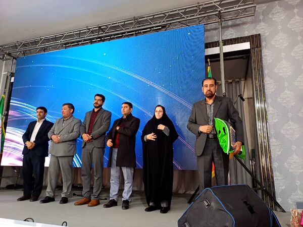 تجلیل از برگزیدگان 2 جشنواره پرورشی در شهرستان زرقان 