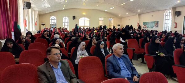 مراسم تکریم و نکوداشت مادران، همسران و فرزندان شهدا در شهرستان فلاورجان