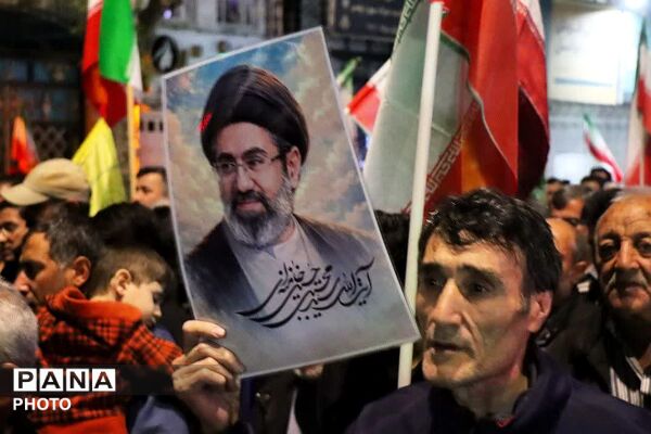 گرامیداشت چهلمین روز شهادت رهبر شهید و دانش‌آموزان میناب در باقرشهر 