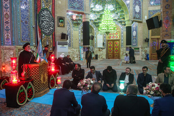 آیین «عهد عاشقی» با حضور اصحاب رسانه در مسجد جمکران