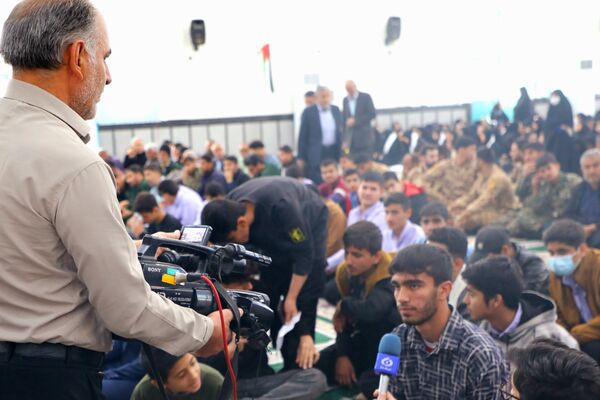 اجتماع همایش «شکوه اقتدار» بسیجیان در لنده