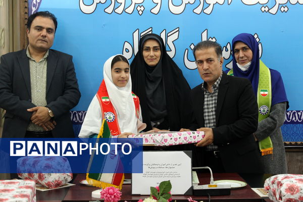 آیین تقدیر از دانش‌آموزان و فرهنگیان برگزیده در گلوگاه