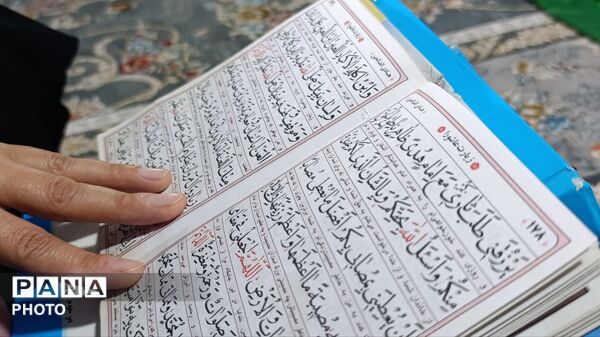 شور حسینی در مسجد امام رضا(ع) نظرآباد با قرائت دعای توسل و زیارت عاشورا 