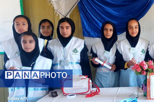 افتتاحیه سفیران سلامت در دبیرستان آمنه‌_کوثر شهرستان فیروزه