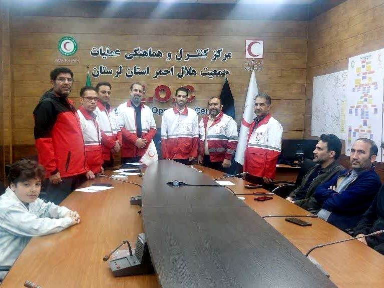 وحید امیری با حضور در هلال‌احمر لرستان به پویش «ایران ما» پیوست