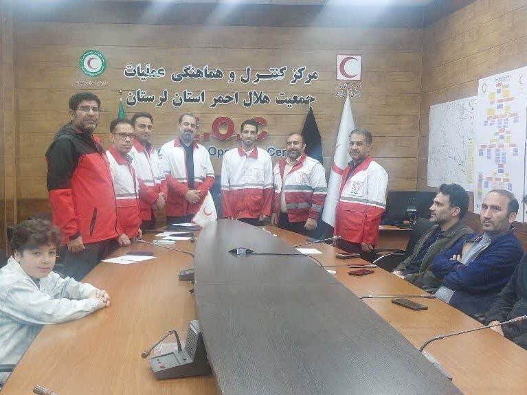 وحید امیری با حضور در هلال‌احمر لرستان به پویش «ایران ما» پیوست