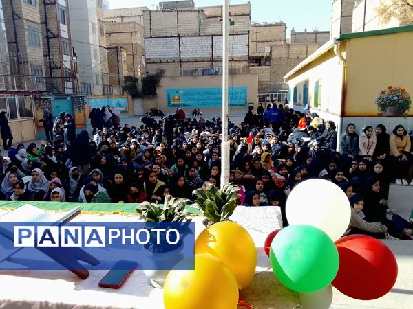 جشن دهه ی فجر در دبیرستان میرزا جعفر سروقد