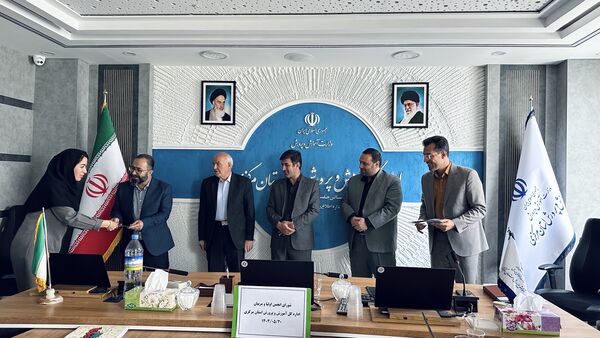 تقدیر از عوامل اجرایی جشنواره ملی طراحی و دوخت لباس دانش‌آموزی با حضور انجمن اولیا‌ و مربیان استان مرکزی