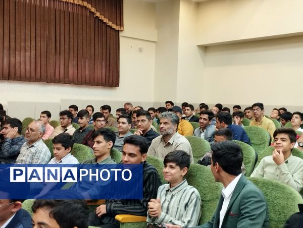 چهل و سومین دوره مسابقات قرآن عترت و نماز دانش‌آموزان استان اصفهان به میزبانی شهر کاشان