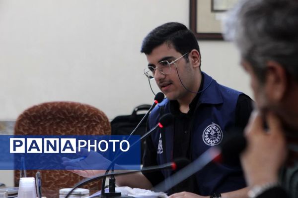 تجلیل از دانش‌آموز خبرنگاران پانا کاشان