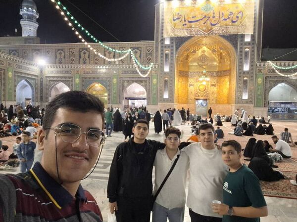سفر معنوی دانش‌آموزان سما کاشان به مشهد مقدس در دهه کرامت