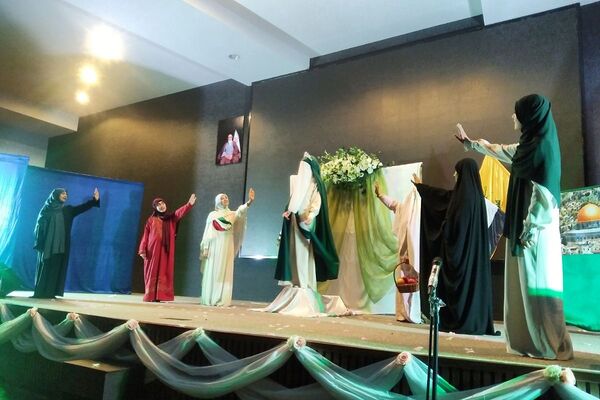 گرامیداشت ایام فاطمیه با اجرای نمایش آفلین در اداره آموزش و پرورش اسلامشهر