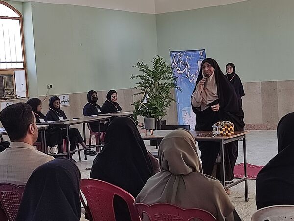 برگزاری باشکوه انتخابات شورای دانش‌آموزی در هنرستان زهرای مرضیه بندرعباس