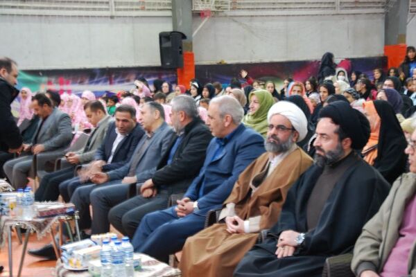 اختتامیه جشنواره‌های فجر ۱۴۰۳ شهر قیامدشت ری یک