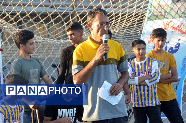 اختتامیه کلاس‌های اوقات فراغت فوتبال در سالن تربیت‌بدنی شهید عابدی