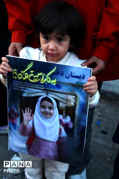 دانش‌آموزان همدانی در سومین رویداد «۱۶۸» یاد شهدای دانش‌آموز میناب را گرامی داشتند