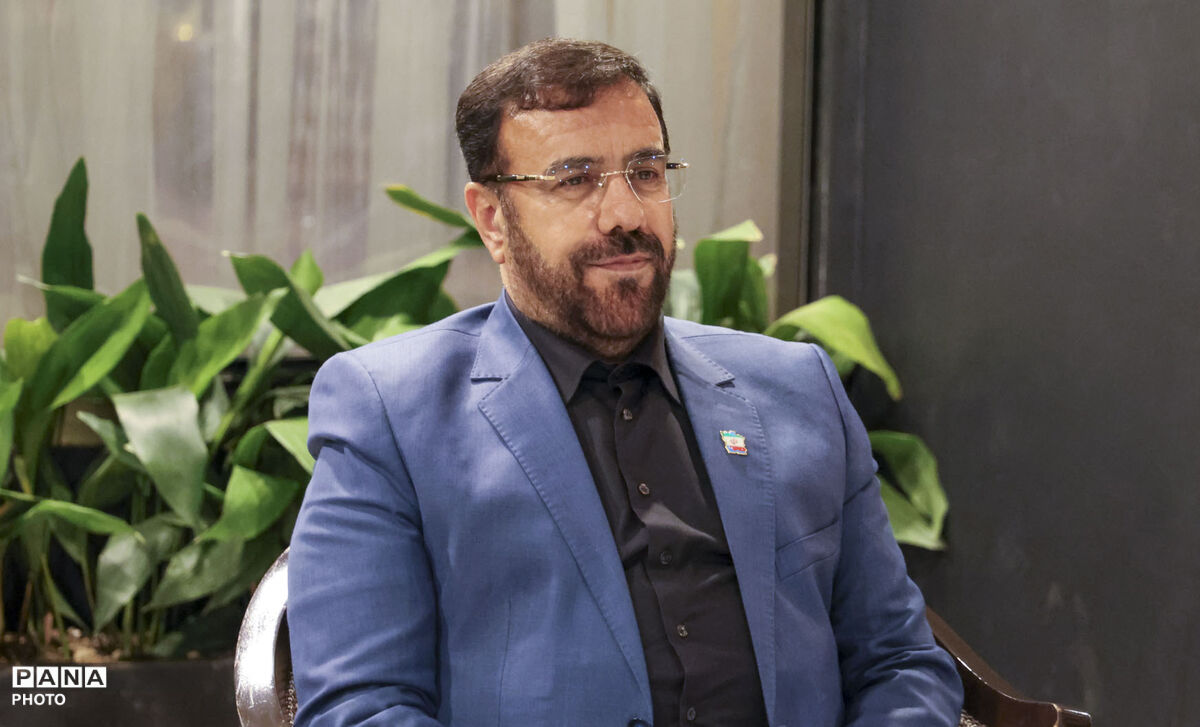 پیام تبریک استاندار فارس به‌مناسبت روز خبرنگار