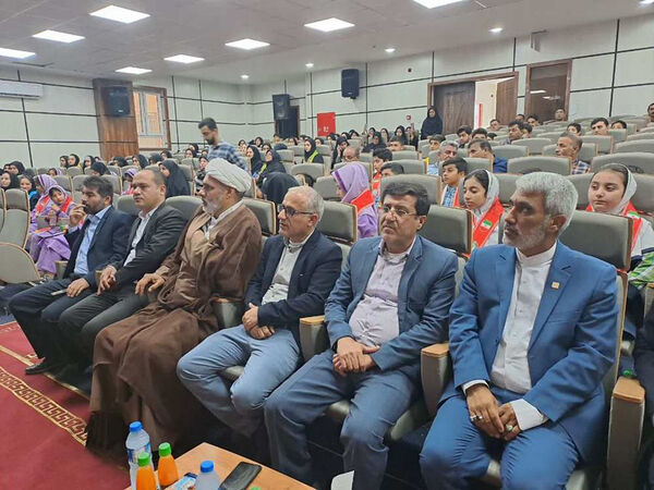 تجلیل از مدیران، مربیان و دانش‌آموزان پیشتاز شهرستان عسلویه