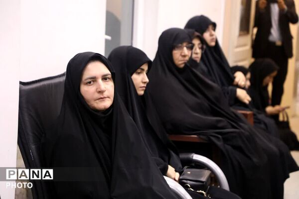آغاز برنامه‌های گرامیداشت هفته معلم در قم