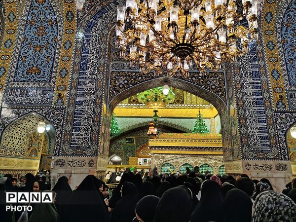 مراسم یادبود شهدا و دهه کرامت در حرم مطهر رضوی 
