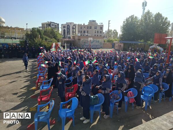 آیین بازگشایی مدارس و نواختن زنگ مهر و مقاومت در ناحیه دو شیراز