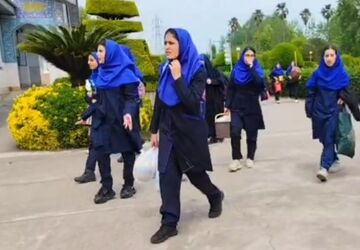 اعزام نخستین گروه از دانش‌آموزان قم به اردوی رامسر 