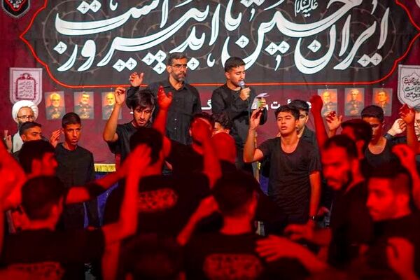 مراسم عزاداری شب دوم محرم 1404 در حسینیه سیدالشهدا 