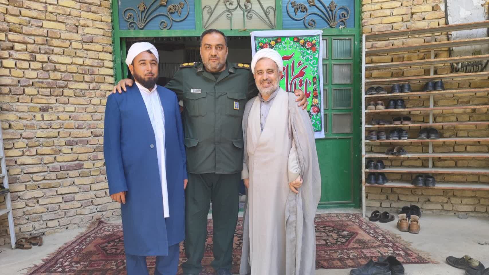  برگزاری همایش هفته وحدت در روستای درکش شهرستان سملقان