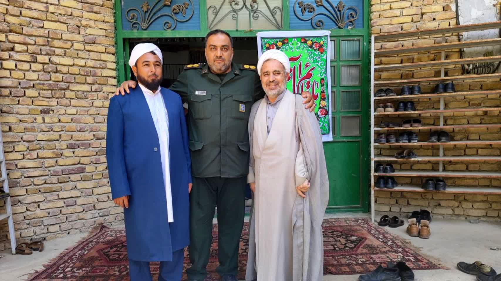  برگزاری همایش هفته وحدت در روستای درکش شهرستان سملقان