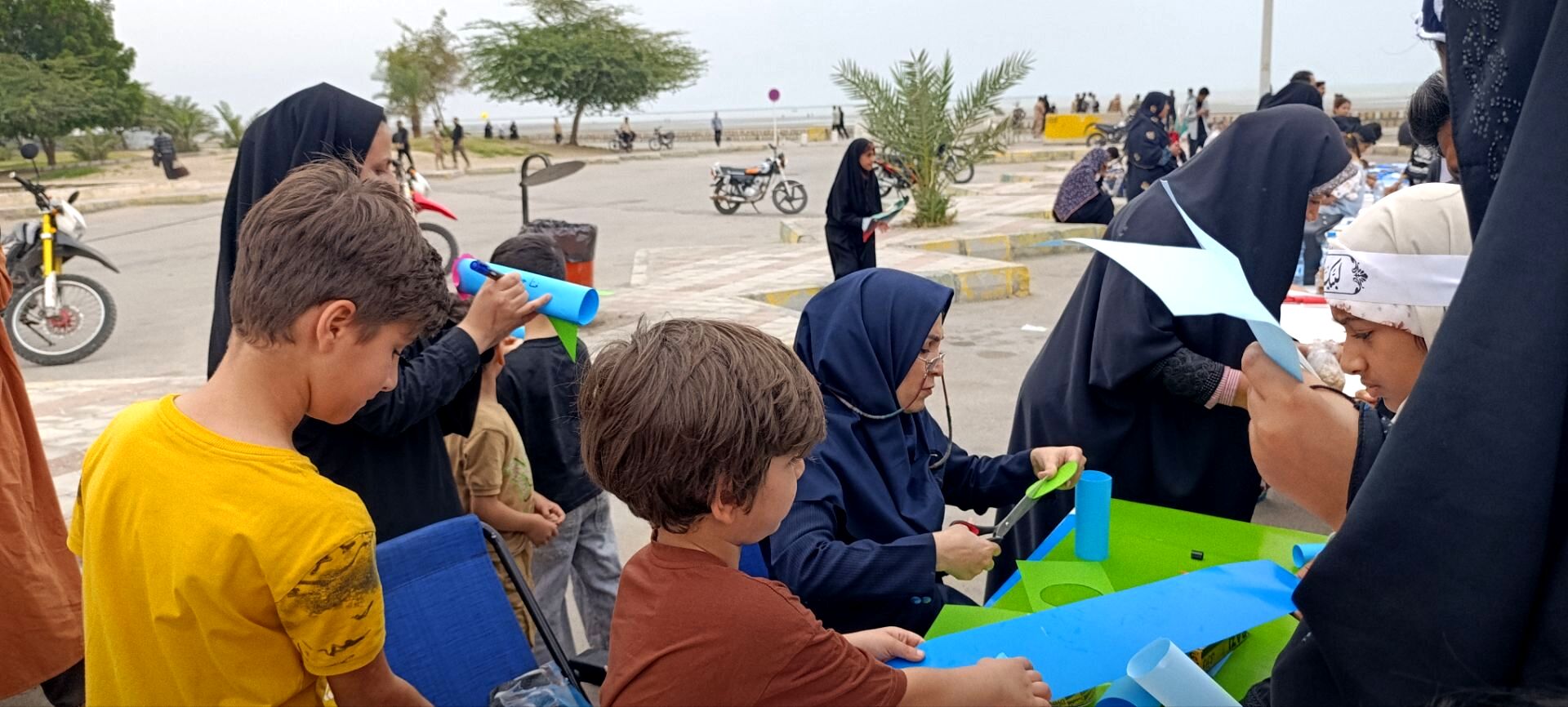 کانون پرورش فکری کودکان و نوجوانان بندرعباس در سوگ رهبر شهید