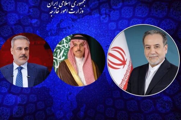 گفت‌وگوی تلفنی عراقچی با وزرای خارجه ترکیه و عربستان