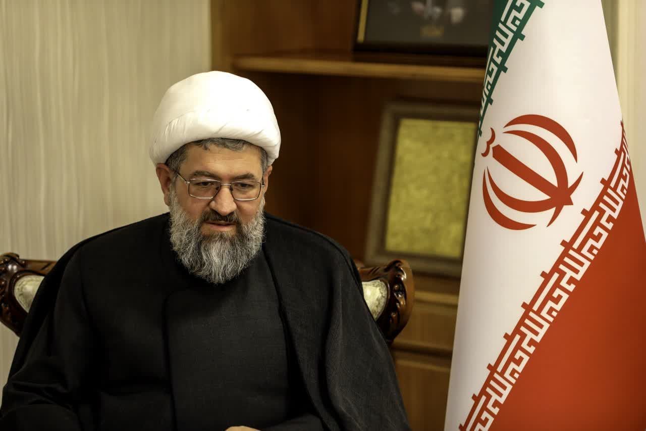 کار معلم همانند کار انبیاء است