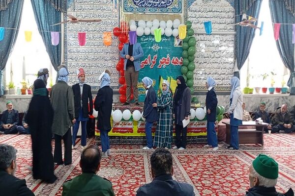 جشن انقلاب به مناسبت راهپیمایی یوم‌الله ۲۲ بهمن در مسجد جامع شهر بار