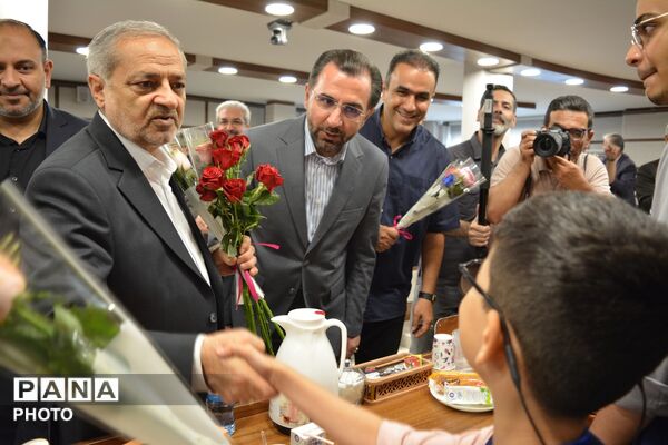 روز خبرنگار با حضور وزیر آموزش و پرورش