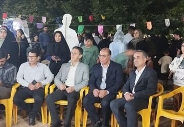  مراسم حماسی عید غدیر با حضور مسئولان ناحیه دو و دانش‌آموزان