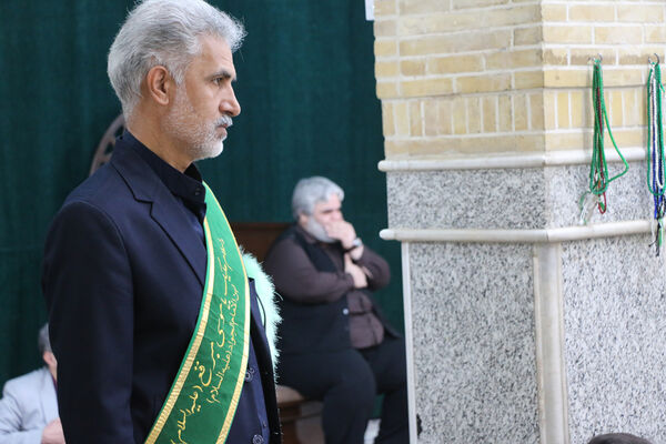 محفل دانش‌آموزی انس با قرآن در آستان مقدس چهل اختران قم