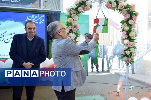 طنین زنگ انقلاب در بهارستان‌دو 