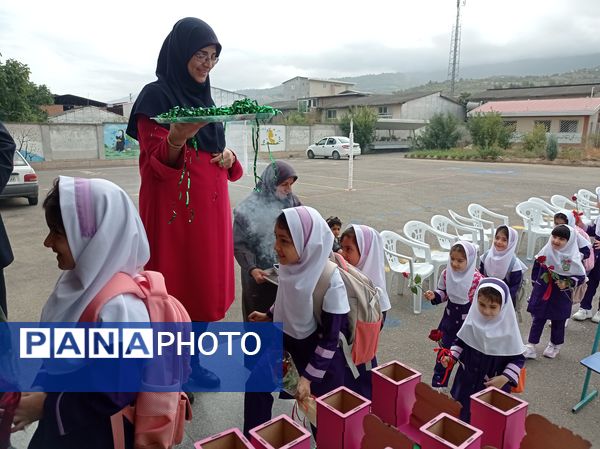 جشن شکوفه‌ها در گلوگاه 