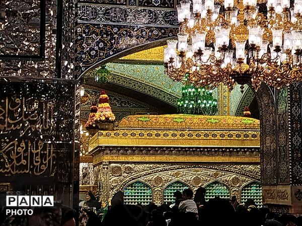 مراسم یادبود شهدا و دهه کرامت در حرم مطهر رضوی 