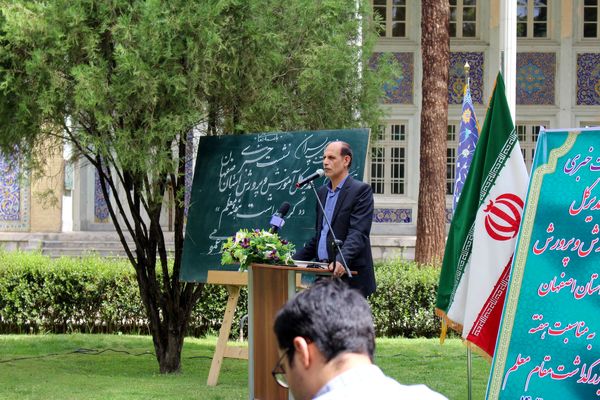 نشست خبری مدیرکل آموزش و پرورش استان اصفهان