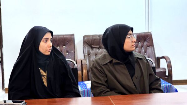 نشست صمیمی رحمت الله رضایی با اعضای سازمان دانش‌آموزی استان گلستان