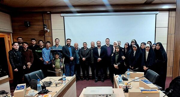 گردهمایی نویسندگان موسسه رهنمای اهل قلم