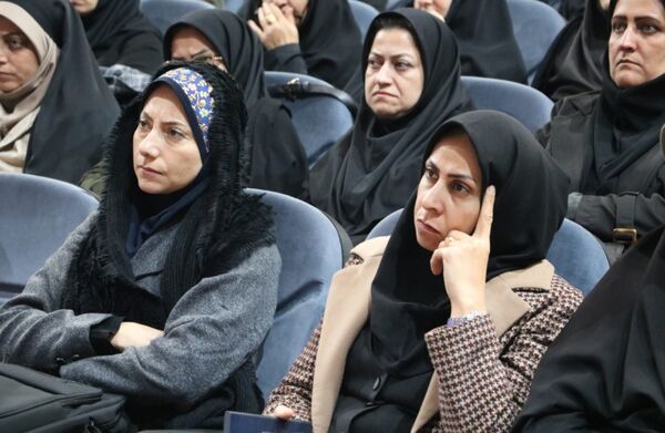 همایش «پازل هویت» 
