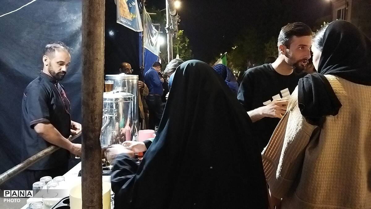 موکب شهدای روستای آهوان در هشتاد و نهمین شب از اجتماعات مردمی 